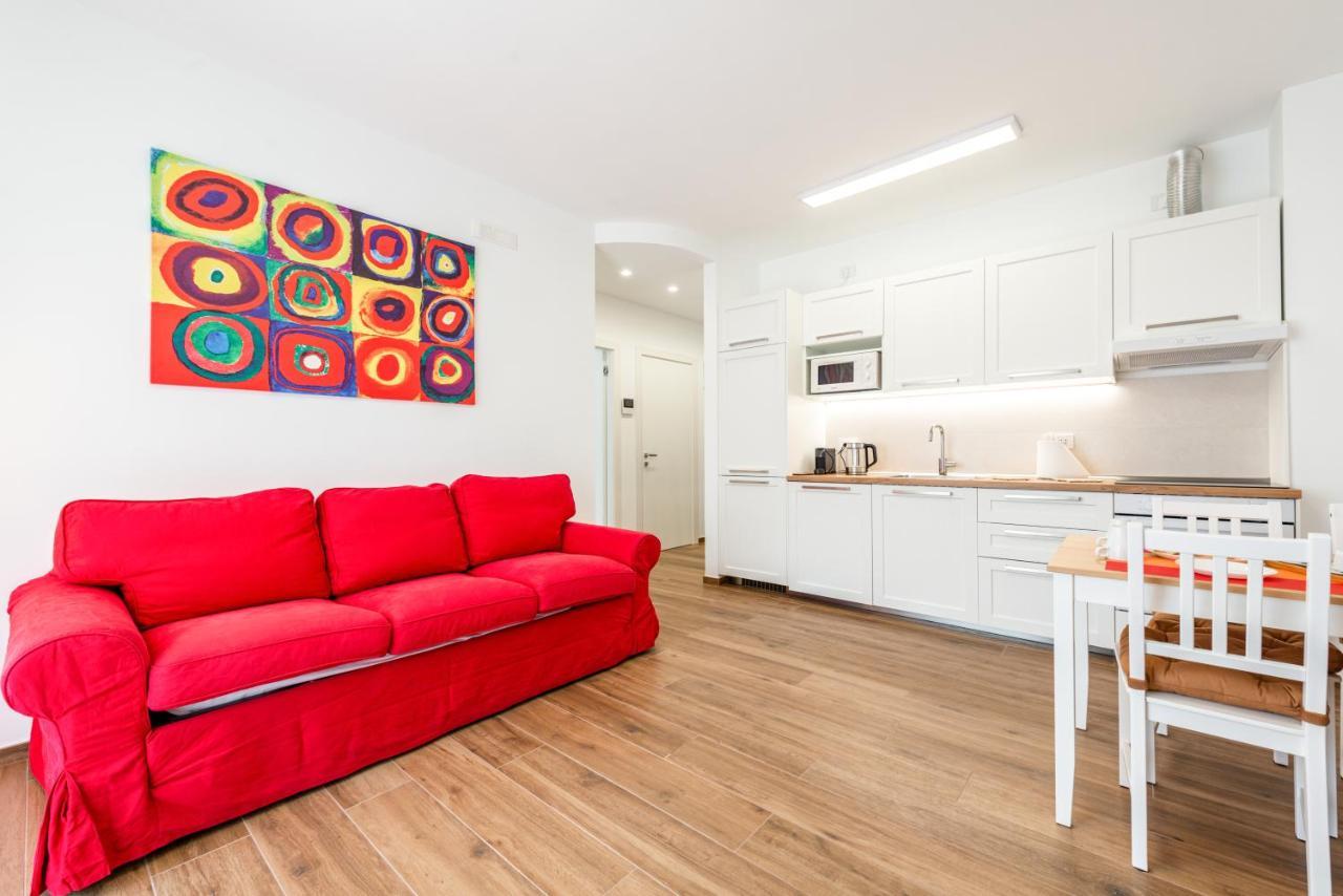 Central Station Apt With Parking Bari Exterior photo