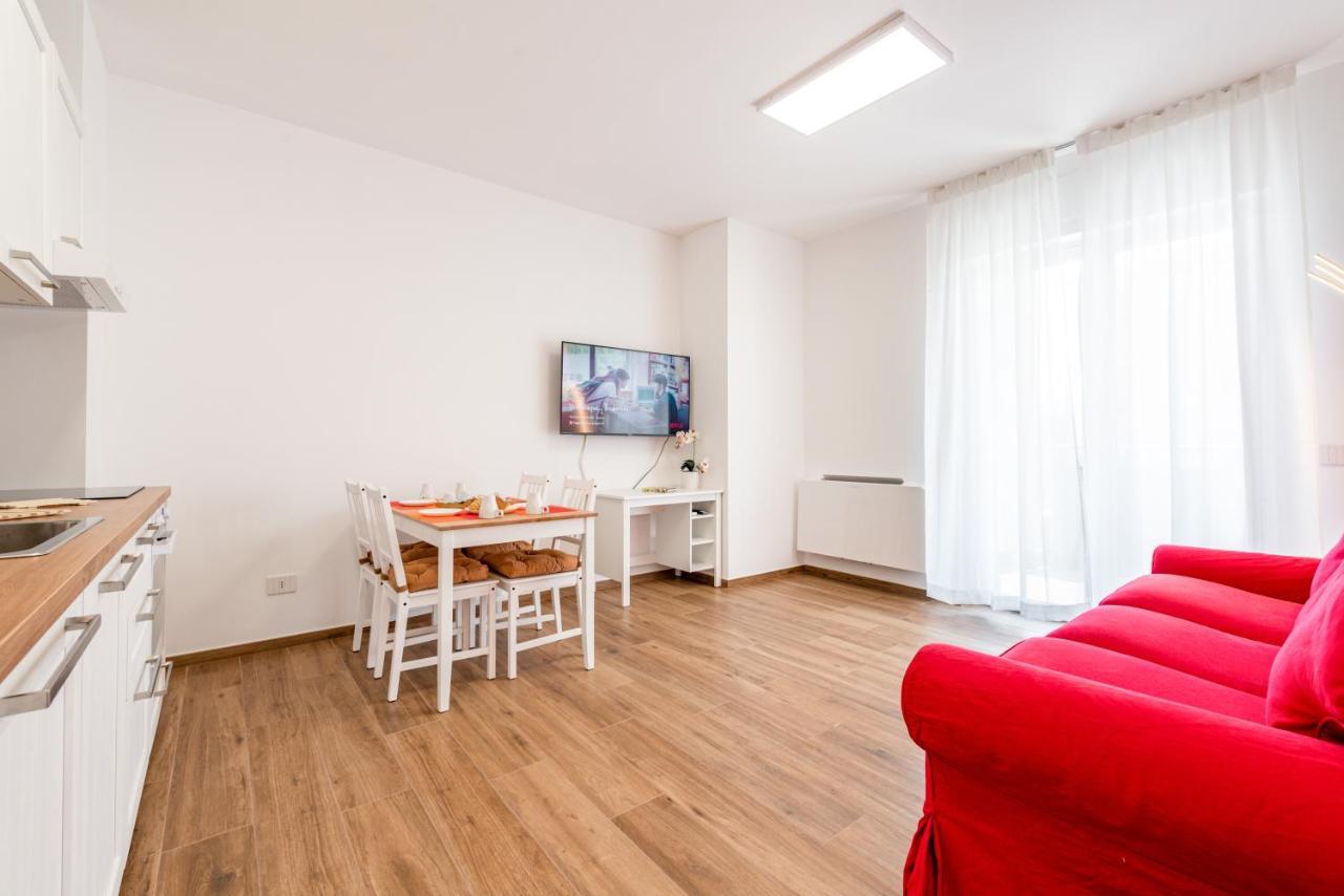 Central Station Apt With Parking Bari Exterior photo