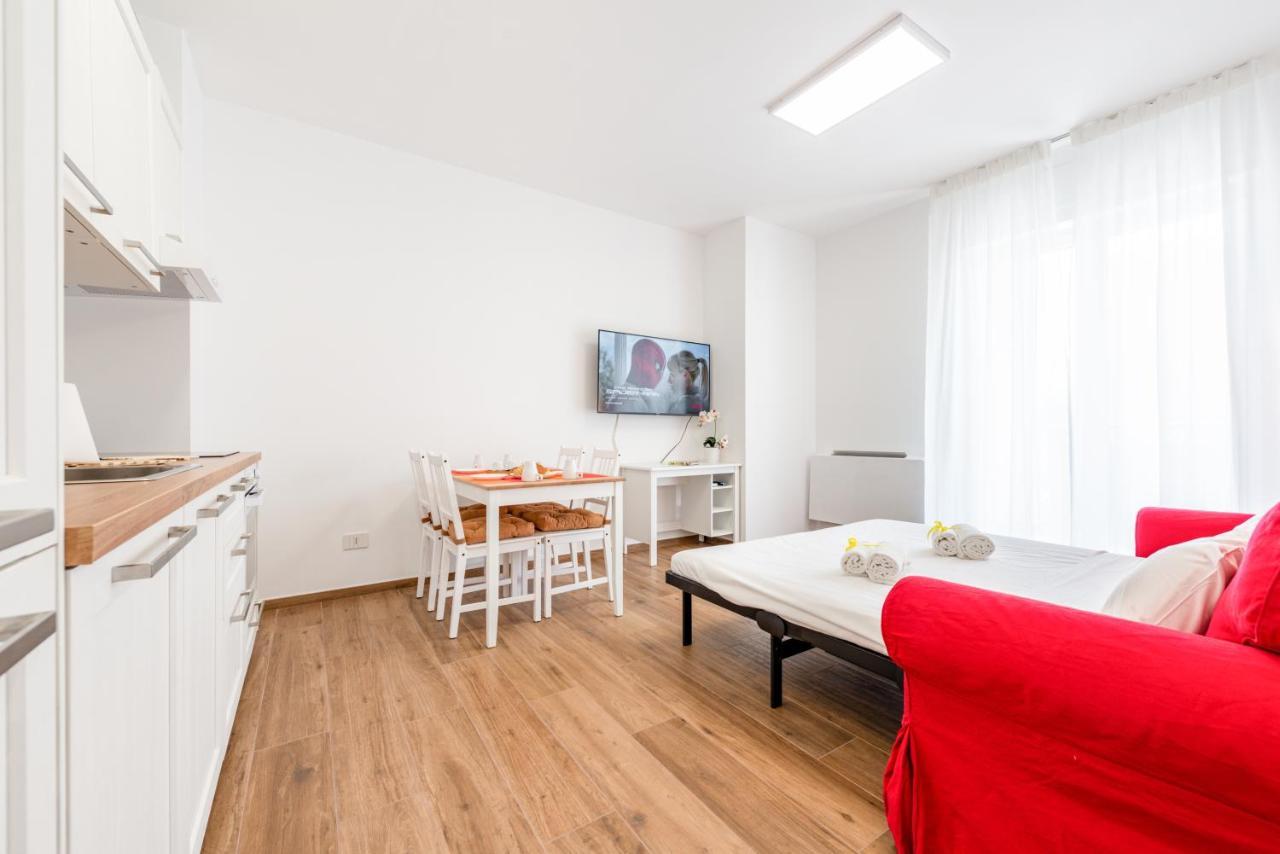 Central Station Apt With Parking Bari Exterior photo
